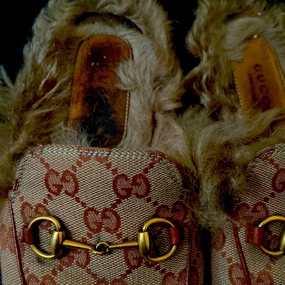 Gucci Slippers - Picture 2 of 2